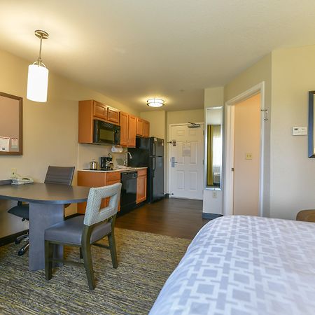 Candlewood Suites Medford By Ihg Kültér fotó